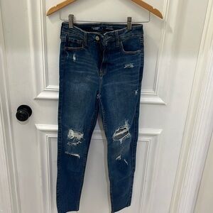 Size 0 Old Navy extra high-rise Rockstar, super skinny jeans